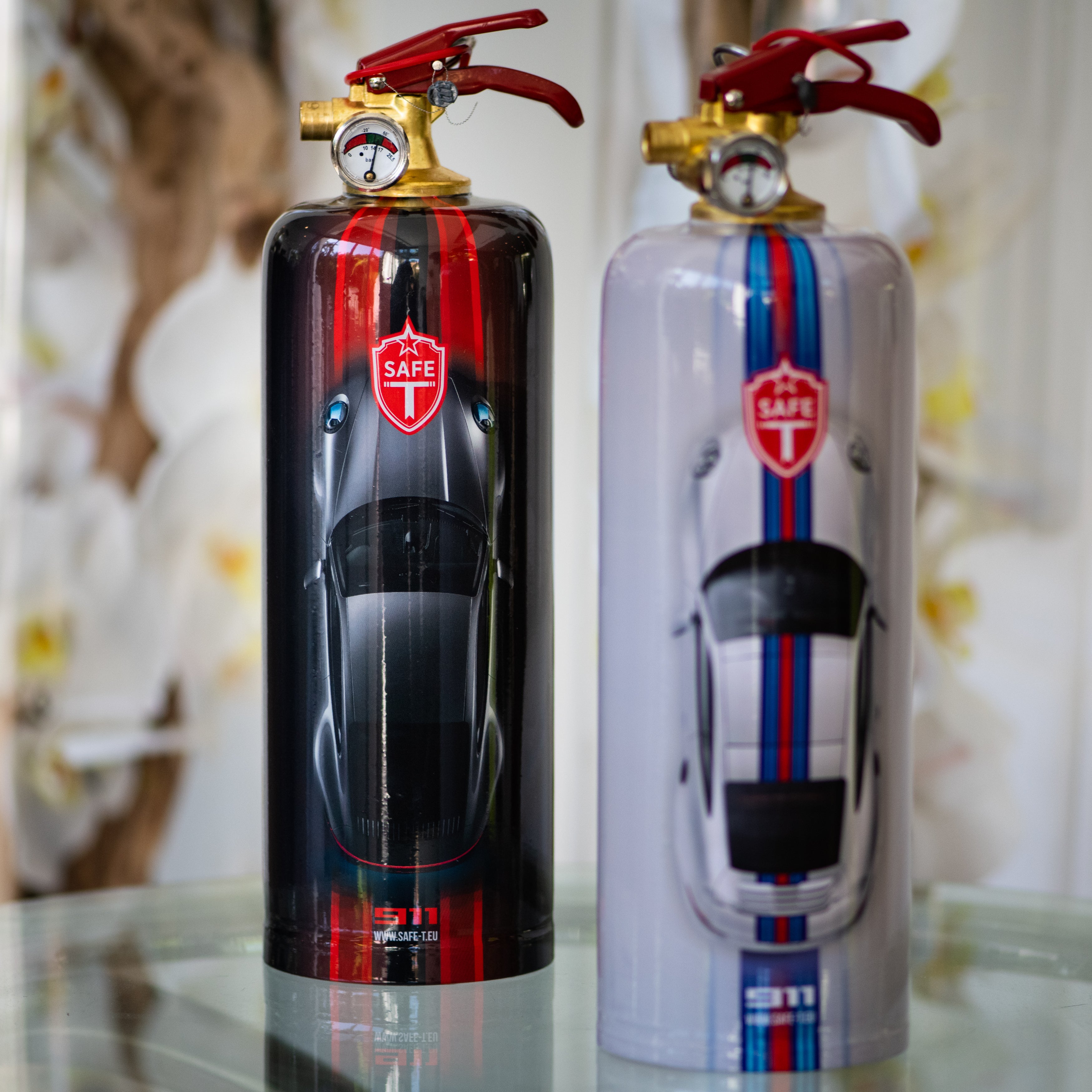 Design Fire outlet Extinguishers - Raw